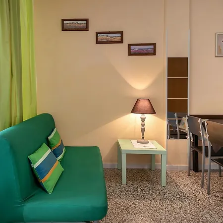 Daniele Aparthotel *